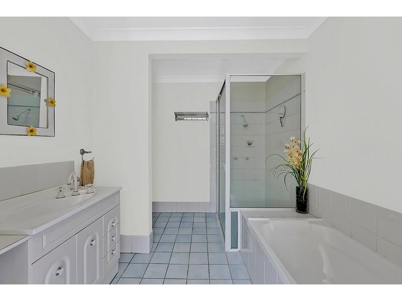 63 Killkenny Pde,, Berkeley Vale NSW 2261