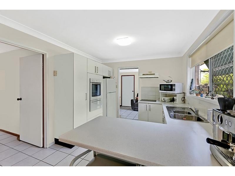30 Shortland Avenue, Killarney Vale NSW 2261