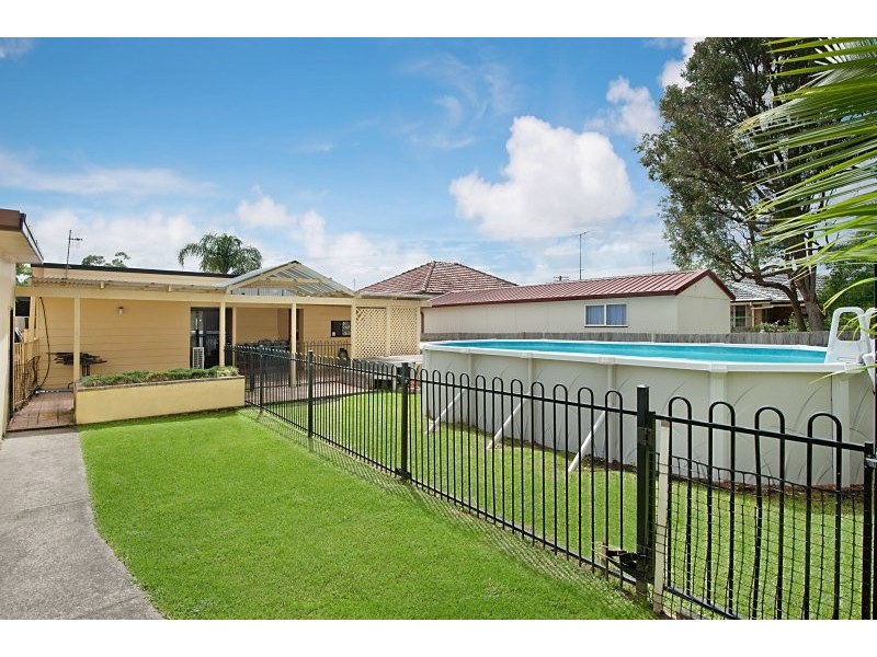 46 Clare Crescent, Berkeley Vale NSW 2261