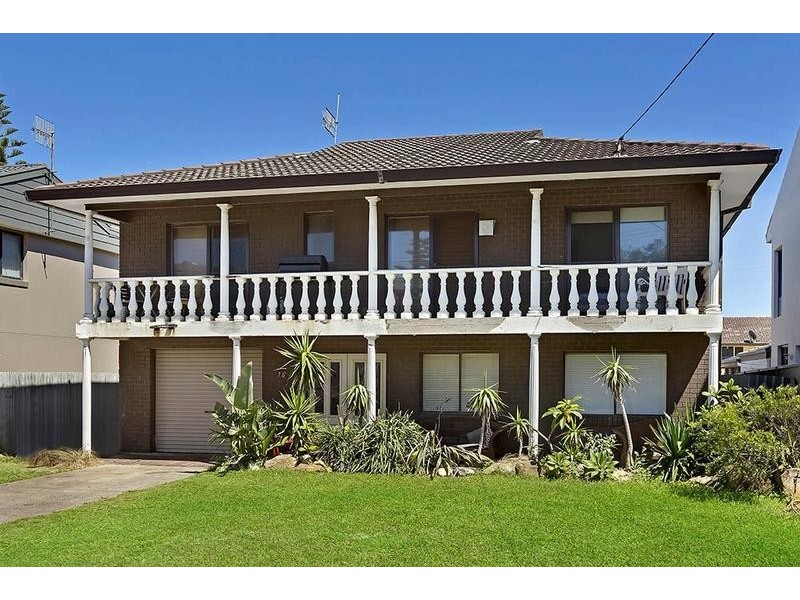 16 Curtis Parade, The Entrance North NSW 2261