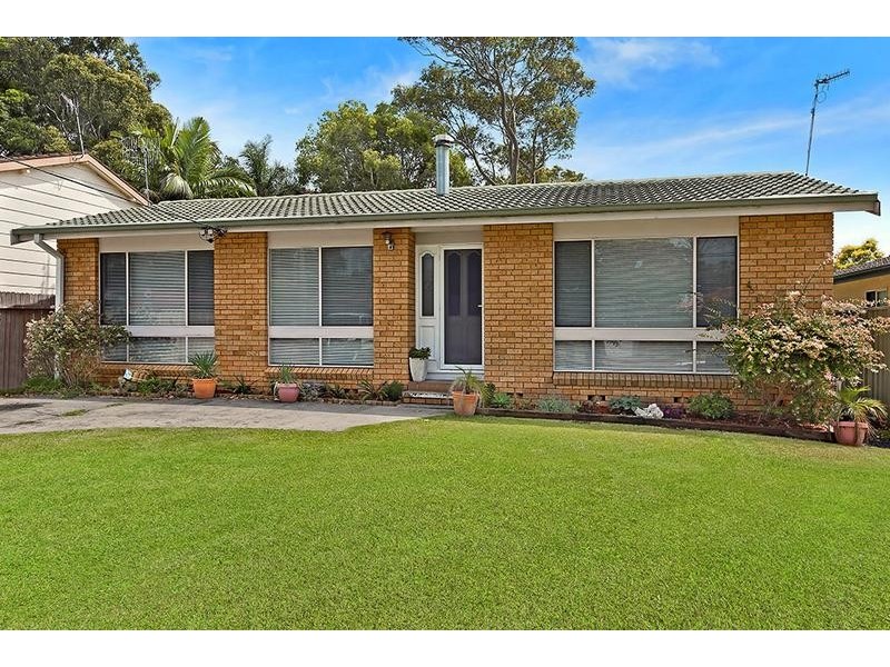 135 Kerry Crescent, Berkeley Vale NSW 2261