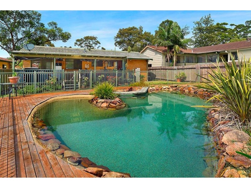 135 Kerry Crescent, Berkeley Vale NSW 2261