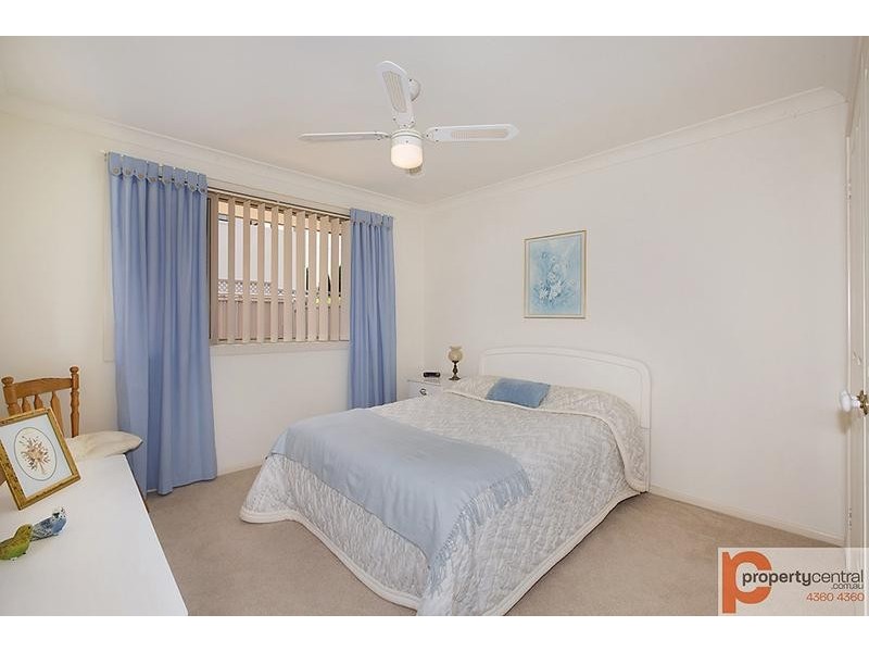 1/10 Torres Street, Killarney Vale NSW 2261