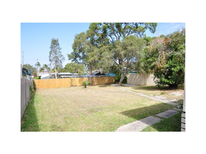 62 Dampier Boulevard, Killarney Vale NSW 2261