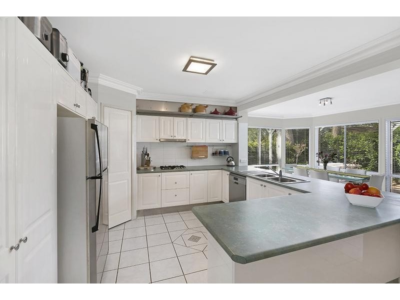 25 Stornaway Crescent, Berkeley Vale NSW 2261