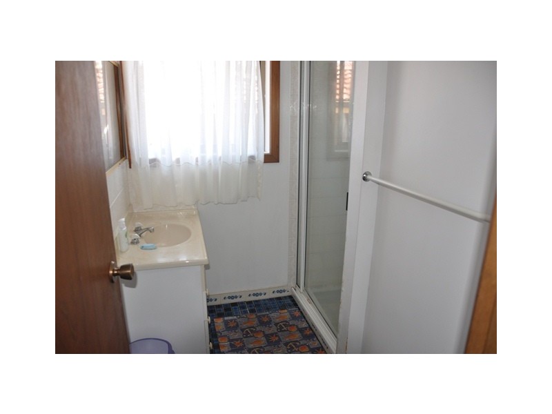 2 Simon Close, Chittaway Point NSW 2261