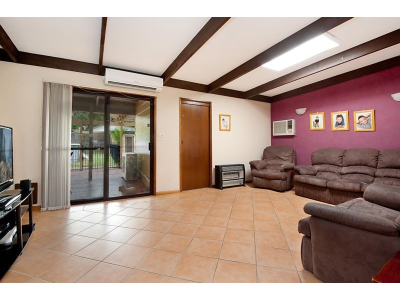 46 Clare Crescent, Berkeley Vale NSW 2261