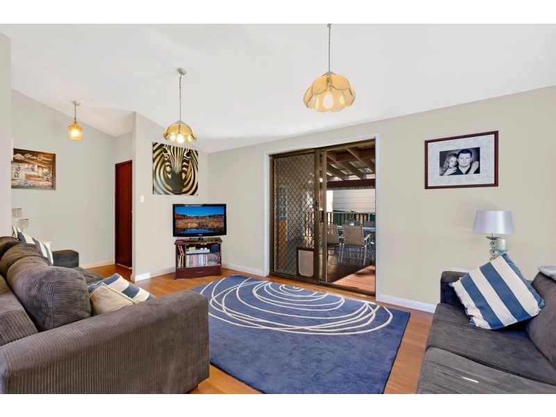 23 Premier Way, Bateau Bay NSW 2261