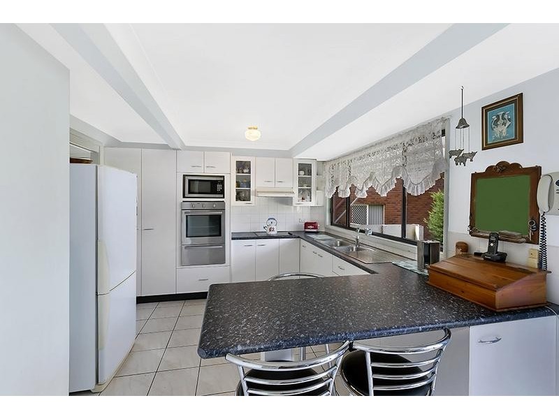 22 Margherita Avenue, Bateau Bay NSW 2261