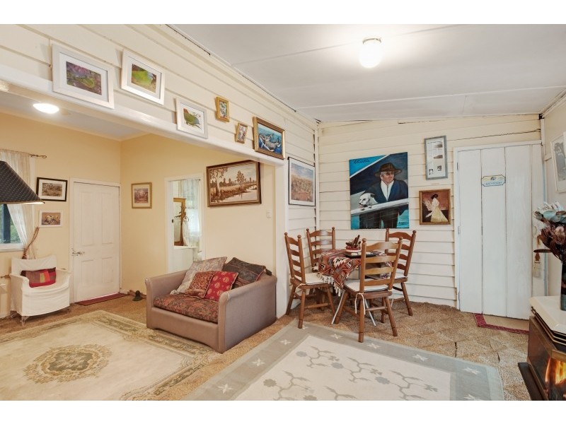 25 Ravensdale Road, Yarramalong NSW 2259
