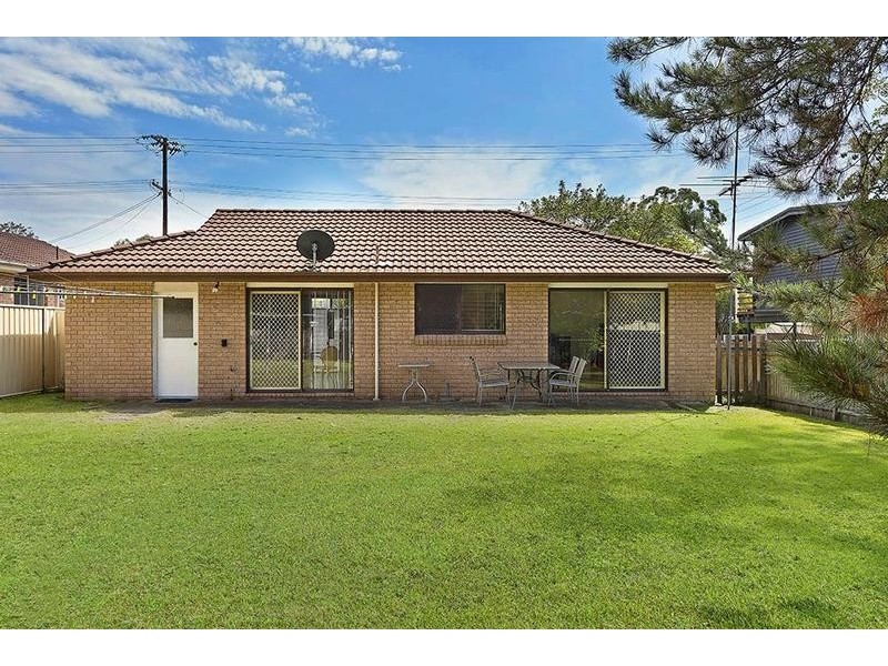 48 Gregory Street, Berkeley Vale NSW 2261