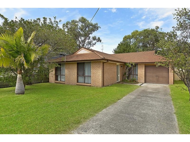 48 Gregory Street, Berkeley Vale NSW 2261