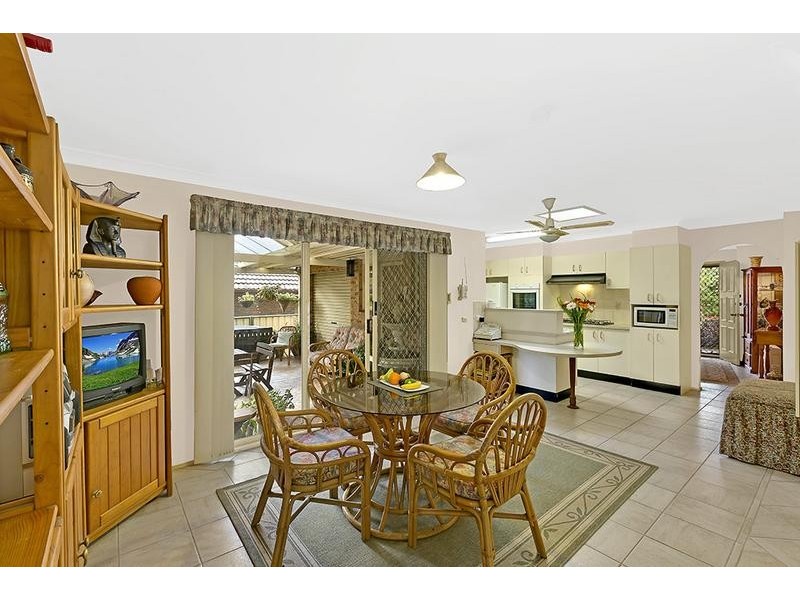 10 Judith Ann Drive, Berkeley Vale NSW 2261