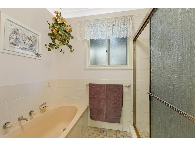 10 Judith Ann Drive, Berkeley Vale NSW 2261