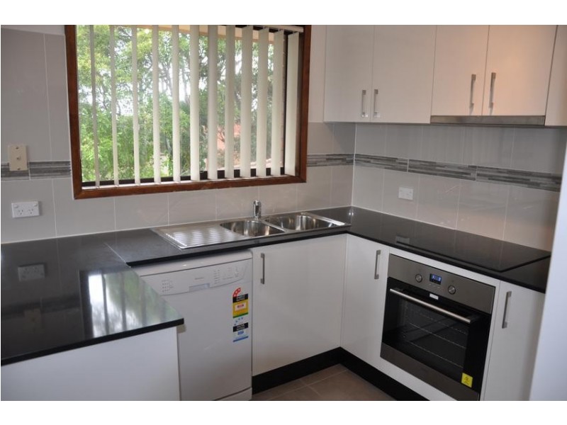 2 Promenade Avenue, Bateau Bay NSW 2261