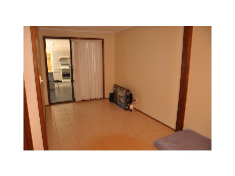 2 A Promenade Street, Bateau Bay NSW 2261