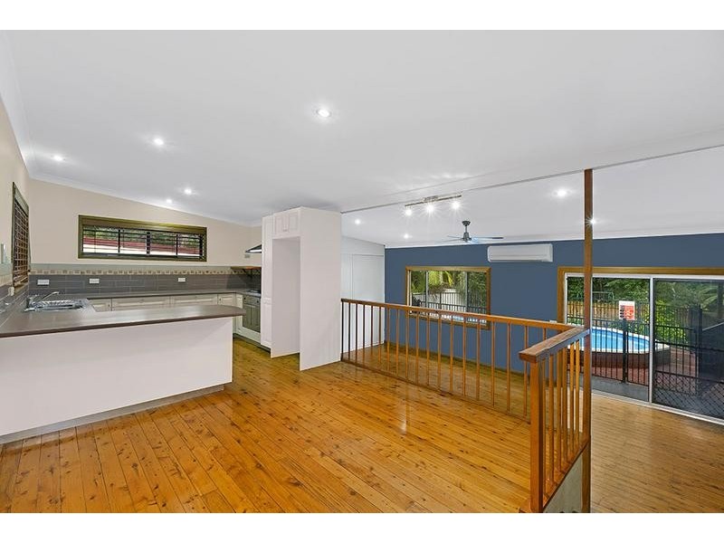 39 Bundilla Pde, Berkeley Vale NSW 2261