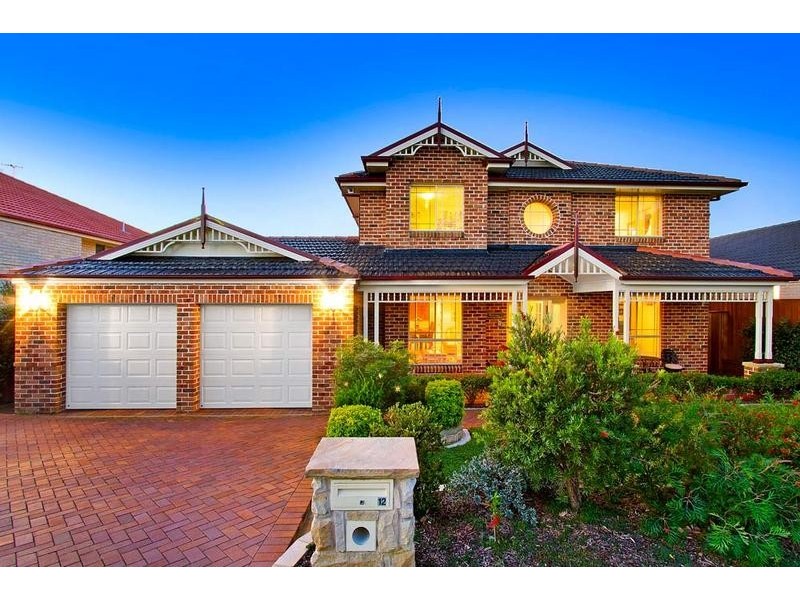 12 Bataan Circuit, Bateau Bay NSW 2261