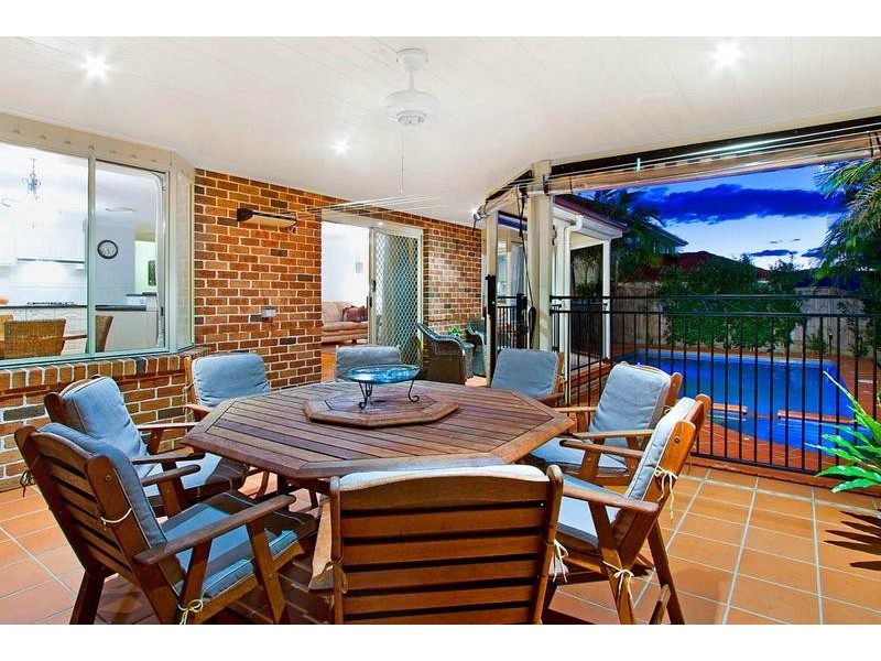 12 Bataan Circuit, Bateau Bay NSW 2261