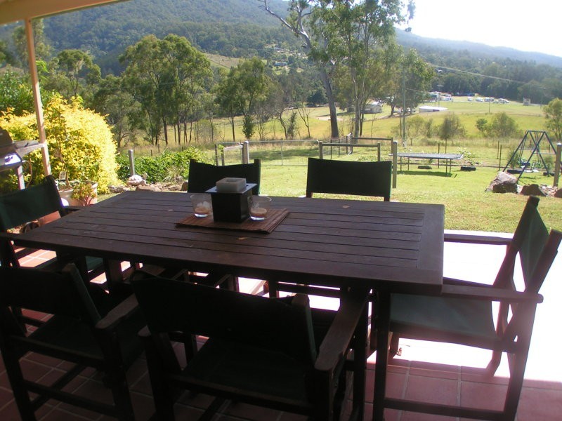 1 Lawson Court, Canungra QLD 4275