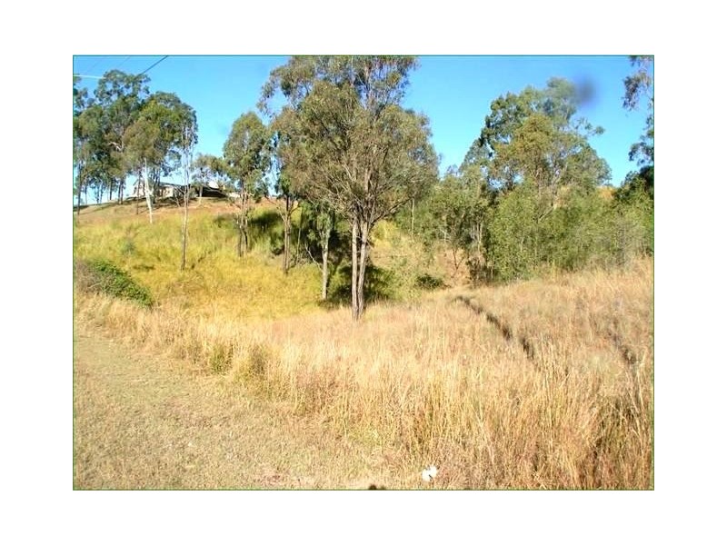 206 Walker Drive, Kooralbyn QLD 4285