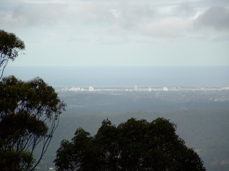 4 Coomera Gorge Drive, Tamborine Mountain QLD 4272