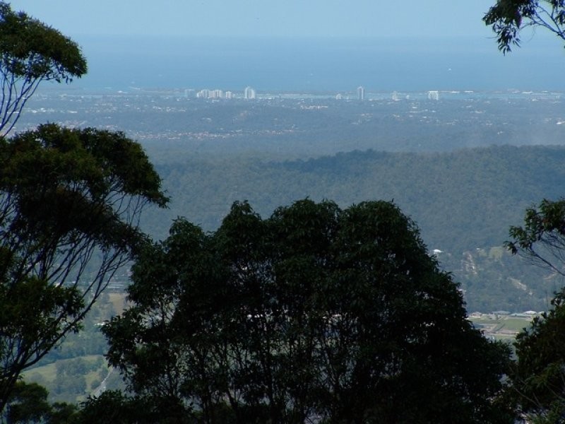 4 Coomera Gorge Drive, Tamborine Mountain QLD 4272