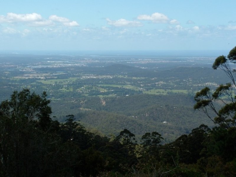 4 Coomera Gorge Drive, Tamborine Mountain QLD 4272