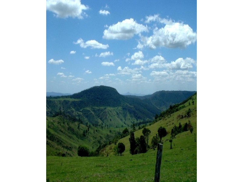 Beechmont QLD 4211