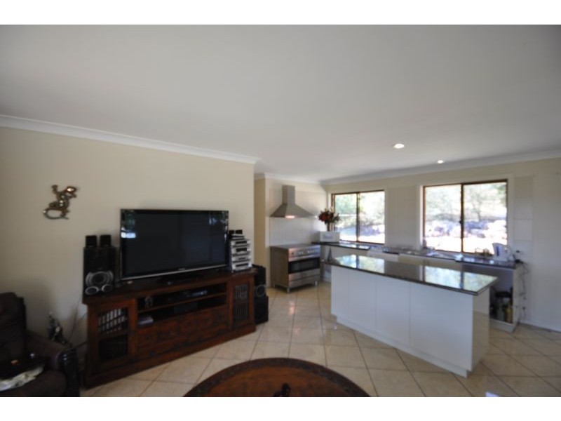 135 Trewin Road, Mundoolun QLD 4285