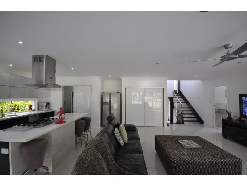 6 Greenview Drive, Upper Coomera QLD 4209