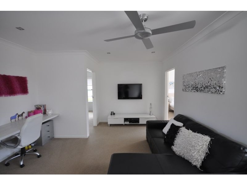 6 Greenview Drive, Upper Coomera QLD 4209