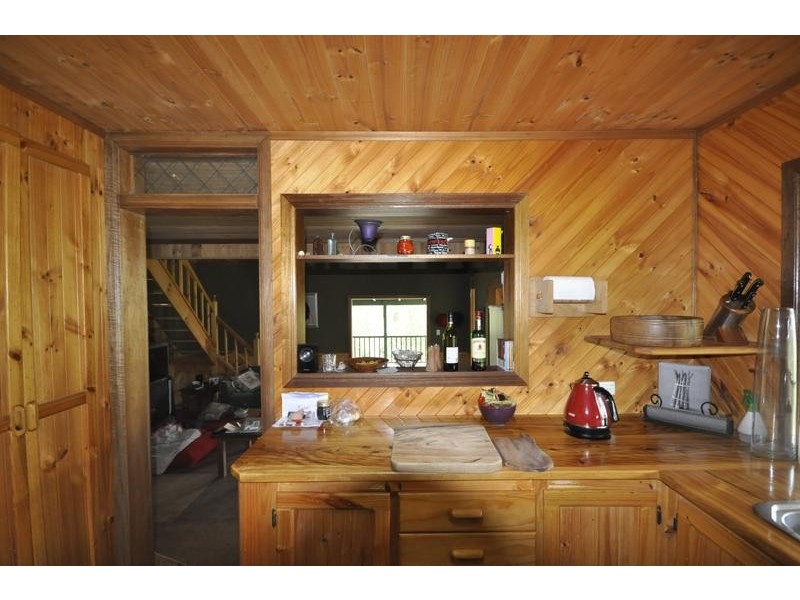 4 King Street, Canungra QLD 4275