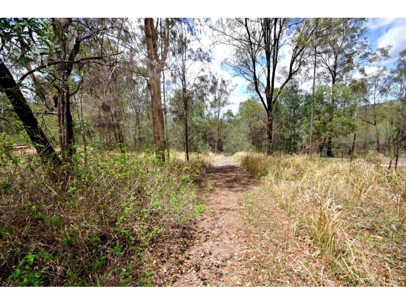 184-186 Williamson Road,, Tamborine QLD 4270