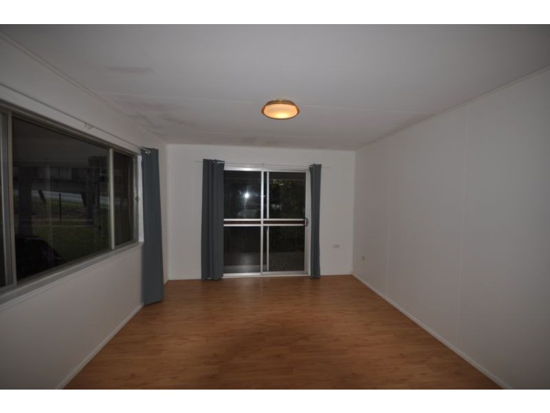 20 Pine Street, Canungra QLD 4275