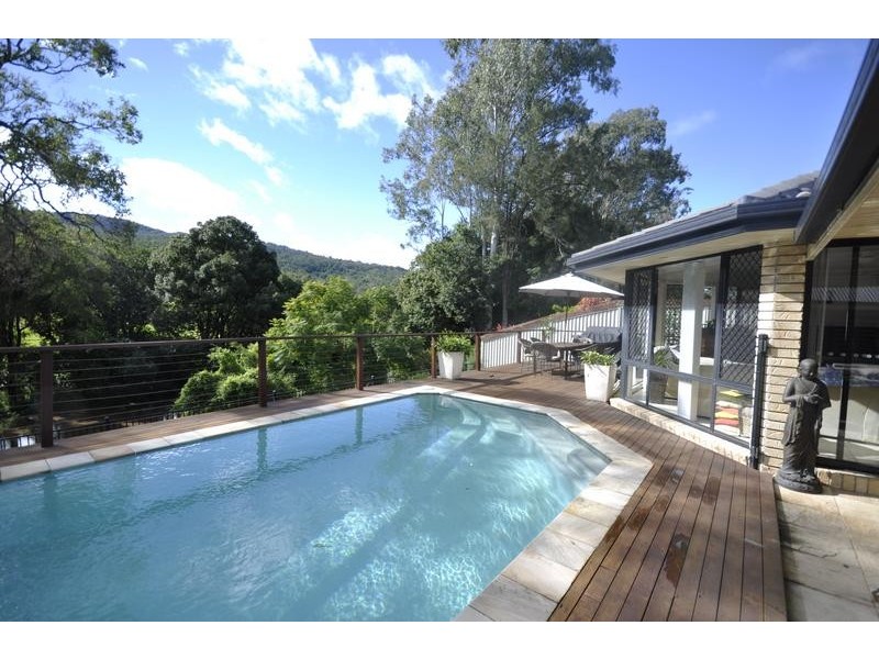 8 Riverbend Drive, Canungra QLD 4275