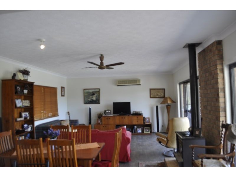 125 Armstrong Road, Biddaddaba QLD 4275