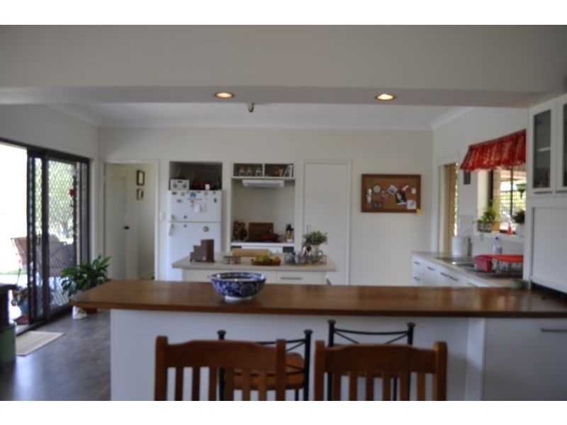 125 Armstrong Road, Biddaddaba QLD 4275