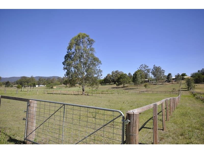 135 Sundown Court, Tamborine QLD 4270