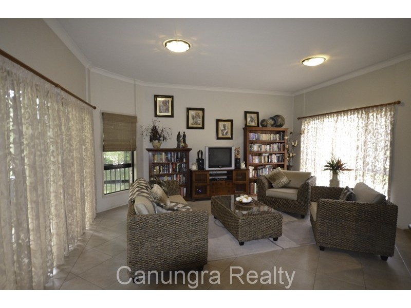 9 Hellfire Pass, Lower Beechmont QLD 4211