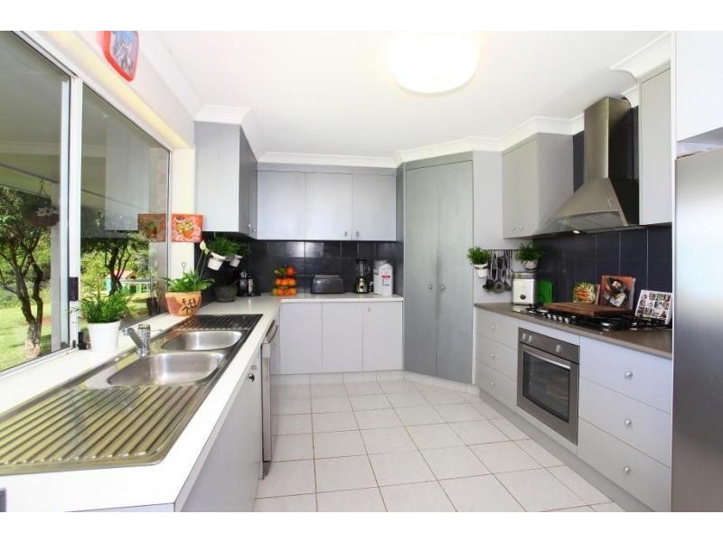 24 Freemans Road, Lower Beechmont QLD 4211