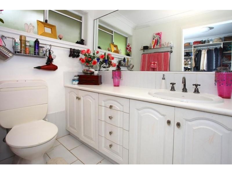 24 Freemans Road, Lower Beechmont QLD 4211