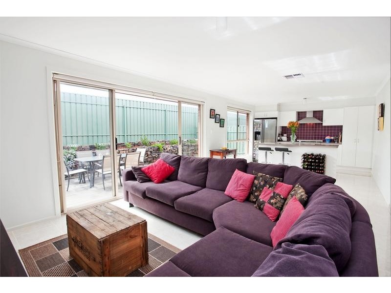 15 Ambrosini Court, Woodcroft SA 5162