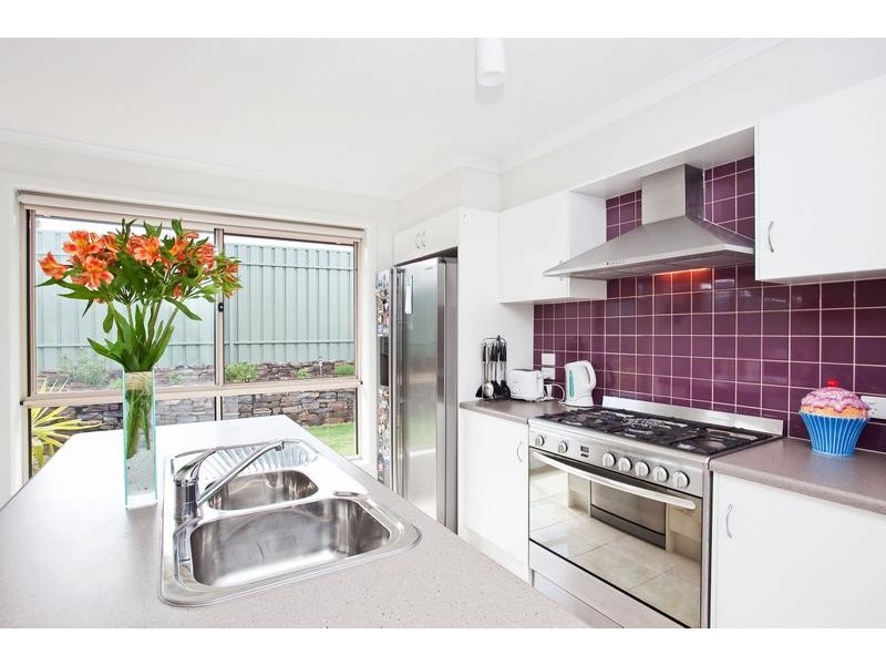 15 Ambrosini Court, Woodcroft SA 5162