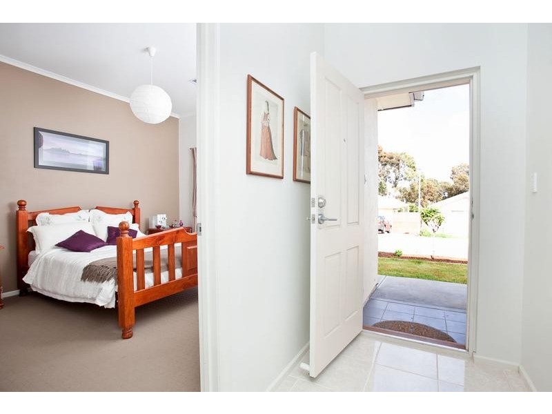 15 Ambrosini Court, Woodcroft SA 5162
