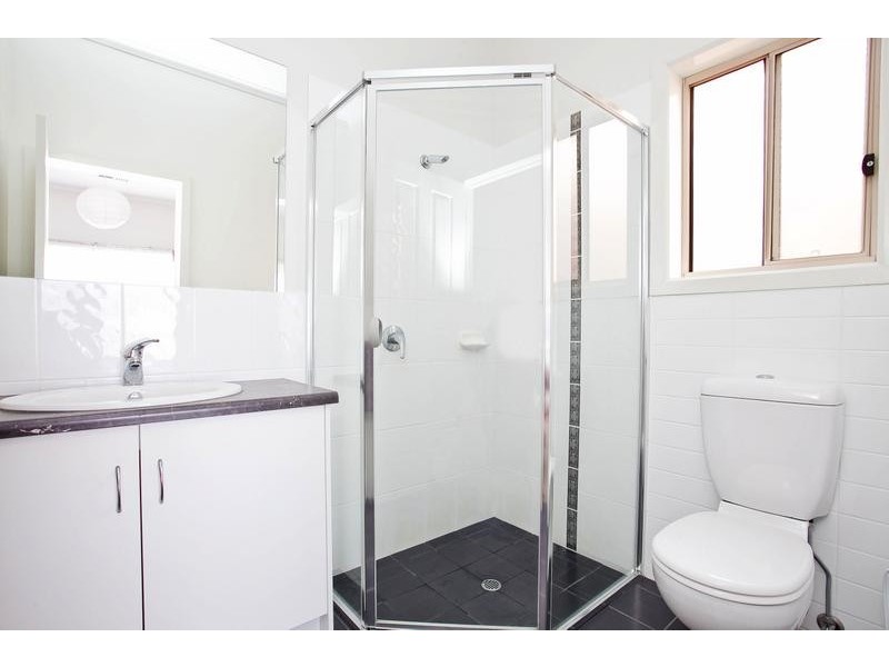 15 Ambrosini Court, Woodcroft SA 5162