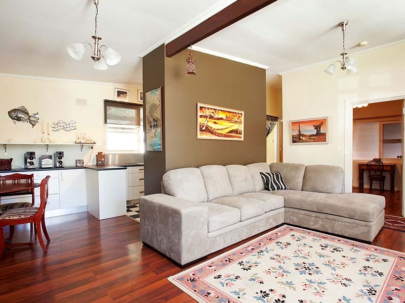 8 Sedunary Road, Morphett Vale SA 5162