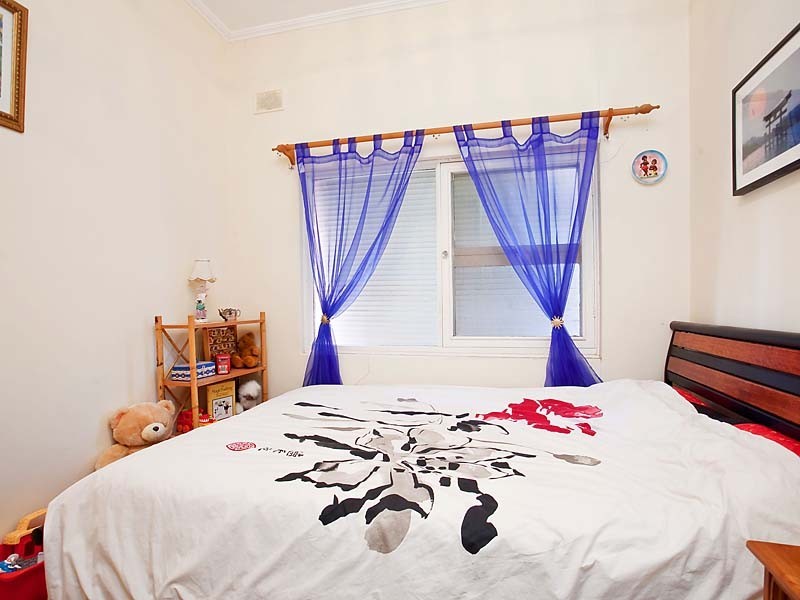 8 Sedunary Road, Morphett Vale SA 5162