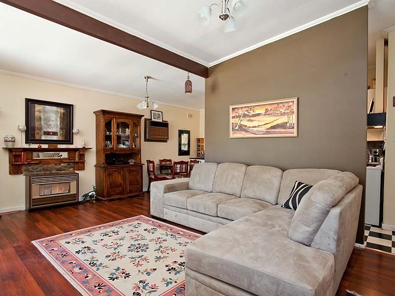 8 Sedunary Road, Morphett Vale SA 5162