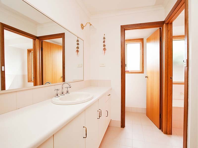 62 Foxfield Drive, Onkaparinga Hills SA 5163